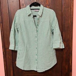 Green stripe seersucker shirt with back details.